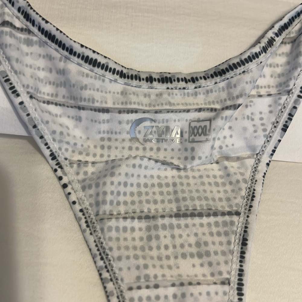 ZYIA Active Racerback Top - Picture 3 of 4